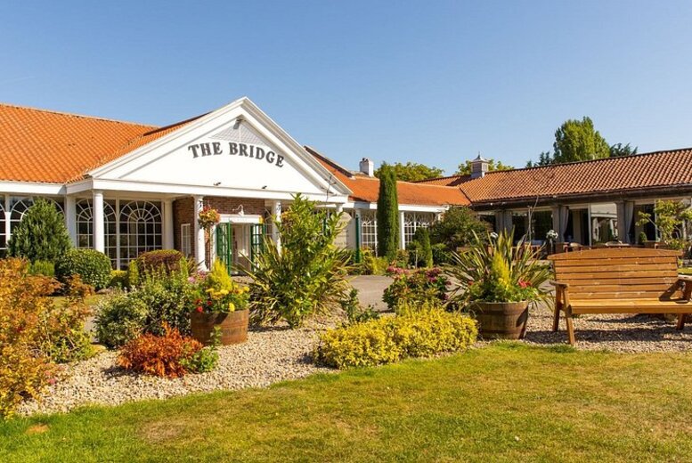 4* Spa Day With Pizza & Prosecco for up to 4 at the Bridge Hotel & Spa, North Yorkshire | Wowcher