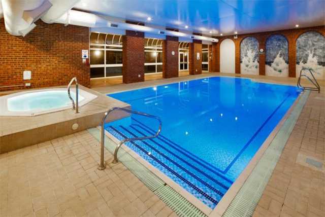 4* Hertfordshire, Dinner, Breakfast & Spa Access for 2