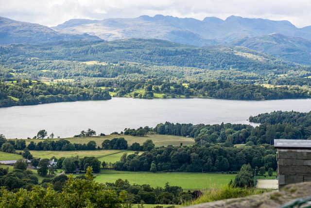 2nt Lake District Stay with Breakfast for 2