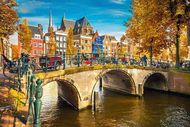 2nt Amsterdam Mini Cruise & Transfers for 2 or 4 - Take That Tribute!