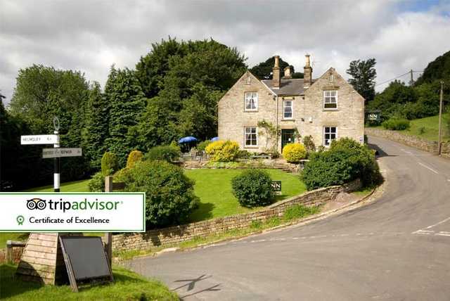 1-2nt 4* Yorkshire Moors Stay, Breakfast, Dining & Prosecco for 2