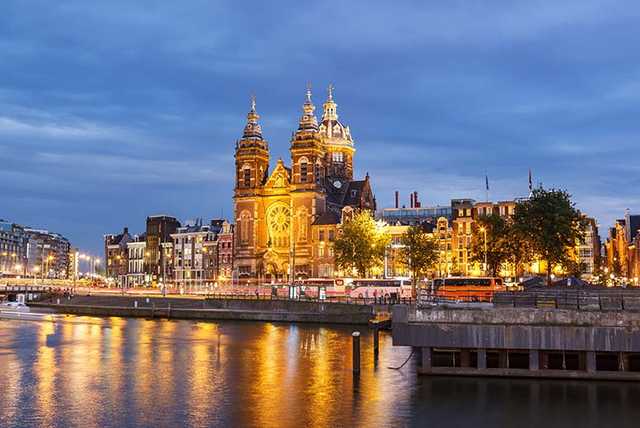 3 or 4nt Amsterdam Mini Cruise, Transfers & Hotel Stay