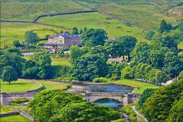 4* Yorkshire Dales, Spa Access, Dinner & Bolton Abbey Estate