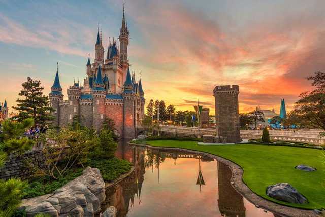 Disneyland® Paris Stay & Eurostar - Feb Half Term & Easter Dates!