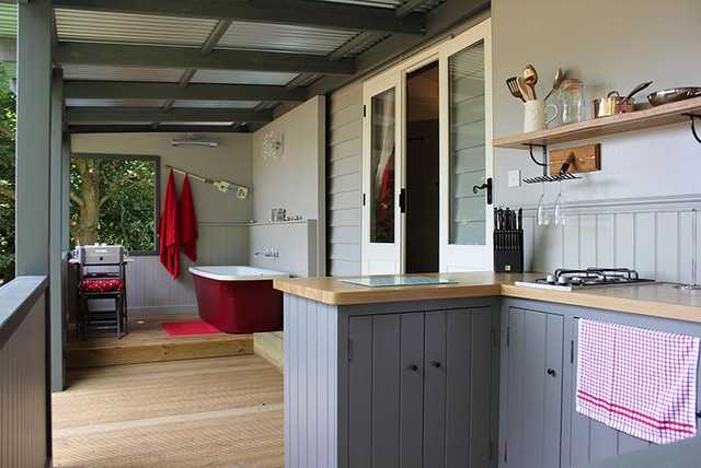 1-2nt Luxury Norfolk Shepherd's Hut Retreat for 2