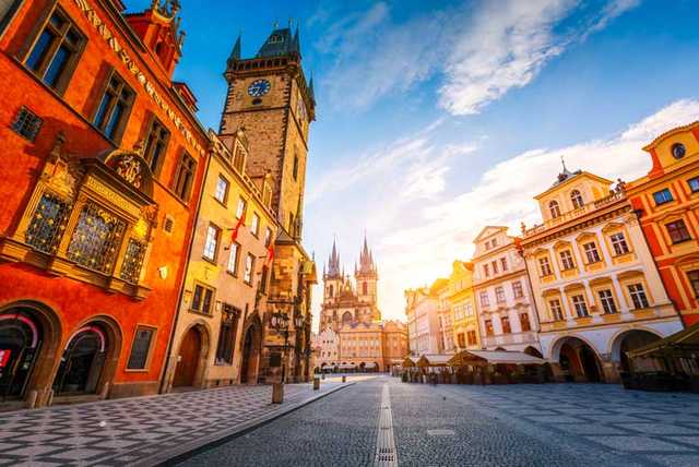 4* Prague, Flights & Breakfast - River Cruise Option!