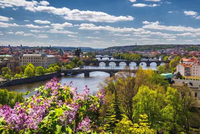 4* Prague City Stay, Breakfast & Flights - Valentines Dates!