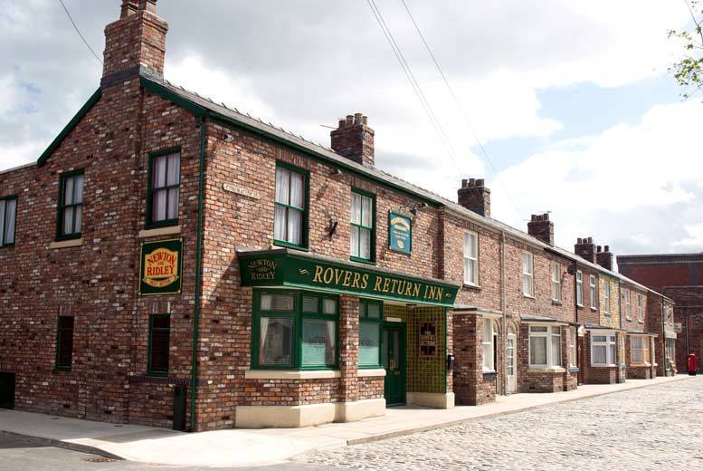 The Coronation Street Set Experience – With 80min Guided Tour!