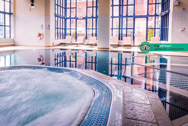 £35 instead for a ‘twilight’ spa experience for one with a massage and glass of Prosecco at 4* Crowne Plaza, Leeds – save 48%